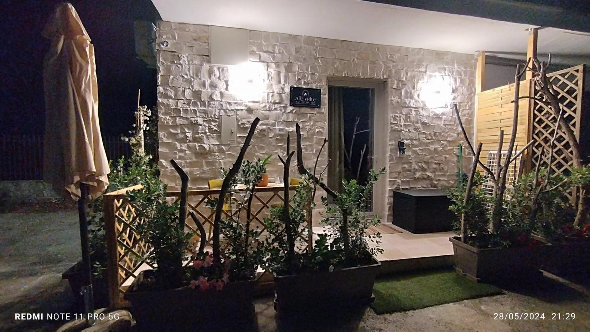 Alle Volte Petite Maison Джовінаццо Екстер'єр фото
